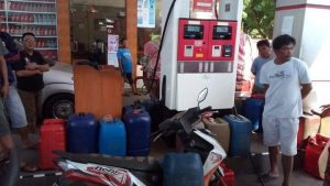 SPBU di Minsel Dinilai ‘Pandang Enteng’ Pengisian Premium di Galon jadi Prioritas Petugas