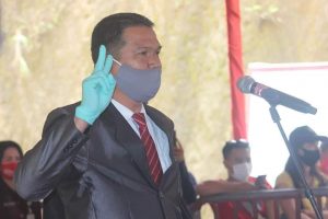 David Lalandos Dilantik jadi Sekda Mitra. Bupati JS:  Penting Bagi Kita Dalam Menentukan Pejabat Adalah Tingkat Kesukaan. Saya Tidak Mau Hanya Saya yang Suka