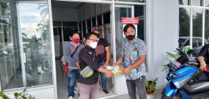 Jelang Idul Fitri, Pengurus Jurnalis Minahasa Tenggara (JMT) Berbagi Kasih