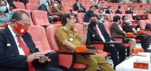 Dondokambey Ikut Paripurna Pengambilan Sumpah /Janji Ketua DPRD Sulut Fransiskus Silangen