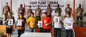 KPU Mnsel Gelar Pencabutan dan Pengumuman Nomor Urut Paslon