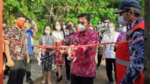 Pjs. Bupati Minut Clay Dondokambey Resmikan Program TPS 3 R