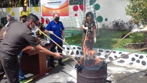Kejari Minut Musnahkan Barang Bukti