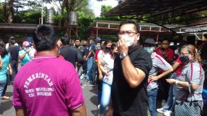 Perjuangkan Hak , THL dan Perangkat Desa se-Minut Demo di Kantor DPRD