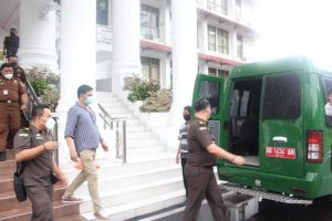 Kejati Sulut Lakukan Penahanan Tsk Kasus Korupsi Pemecah Ombak di Minut