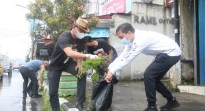 Dipimpin PLH Jemmy Ringkuangan, Pemkot Tomohon Gelar Kerja Bakti