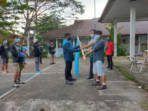 Peringati Hari Bumi, Mapala Anemon Polnustar Gelar Aksi Bersih Gunung Awu