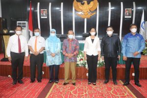 Rektor Elen Kumaat Terima Kunjungan Wakil Ketua MPR RI di Unsrat
