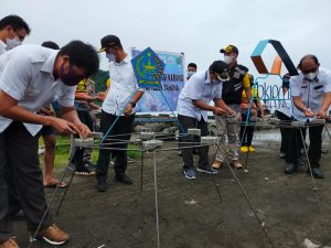 Bupati Gaghana Buka Kegiatan Transplantasi Terumbu Karang di Teluk Tahuna