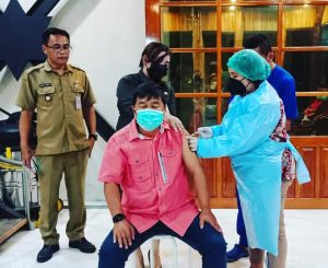 Jalani Vaksinasi Astrazeneca Tahap Dua, JS Ajak Warga untuk Tidak Takut Divaksin