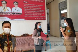 Vaksinasi COVID-19 Jadi Syarat Mengurus Administrasi di Kecamatan Madidir