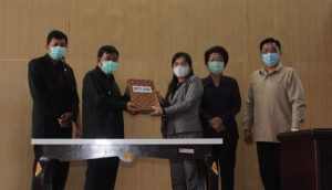 Bupati Sumendap Sampaikan Pertanggungjawaban APBD TA 2020 ke DPRD