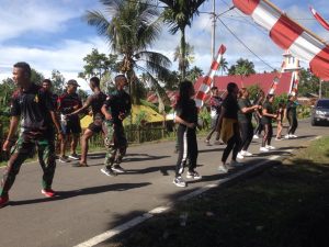 Olahraga Bersama Kobarkan Semangat Kebersamaan di TMMD Kodim 1310/Bitung