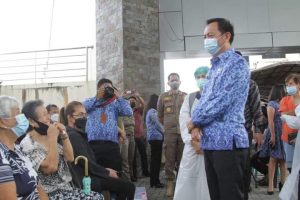 Pastikan Warganya Aman Divaksin, Walikota Pantau Langsung Proses Vaksinasi di Menara Alfa Omega