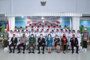 Peringatan HUT RI ke-76, Walikota Tomohon Kukuhkan 32 Anggota Paskibraka 2021