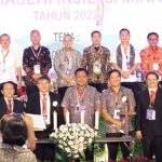 Carrol Wenny Bersama Ketua TP PKK Mengikuti Ibadah Sidang Sinode GMIM ke-81