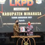 Bupati ROR Serahkan LKPD Unaudited TA 2021 ke BPK
