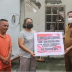 Korban Kebakaran Rumah di Matani Dua Terima Bantuan dari Walikota Carrol Senduk