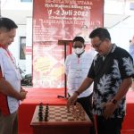 Buka Kejuaraan Catur Beregu se-Sulut, Ini Kata Maurits Mantiri