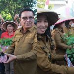 Wali Kota Bersama Ketua TP-PKK Kota Bitung Bagikan Bibit Tanaman