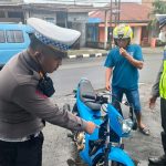 Hari Pertama Operasi Keselamatan Samrat 2023, Satlantas Polres Bitung Beri “Surat Cinta” ke Pelanggar Lalu Lintas