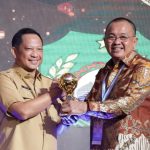 Pemerintahan CSWL Kota Tomohon Raih  Penghargaan UHC Awards