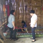 Nyaris Punah Tersaingi Kain asal China, Pemkab Sangihe Dorong Pelestarian Kain Tenun Koffo