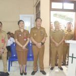 Walikota Senduk Bersama Jajaran Pemkot Tomohon Melayat di Rumah Duka Keluarga Maengkom – Ranpen