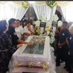 Wali Kota Maurits Hadiri Ibadah Pemakaman Korban Kecelakaan Jemaat Kanaan Winenet