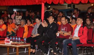 Dihadiri Walikota dan Ketua TP PKK, Pertunjukan Seni Panggung Rakyat Tomohon