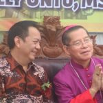 Walikota Caroll Hadiri Perayaan Penerima Sakramen Krisma Bagi 78 Orang