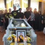 Ketua DPRD Sulut Fransiscus Silangen Melayat Alm SVR