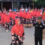 Tim Penggerak PKK Desa Tumbak Ikut Ramaikan Lomba Gerak Jalan Tingkat Kecamatan Pusomaen