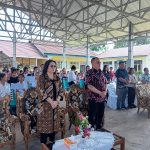 Wawali Lumentut didampingi Sekretaris TP PKK Hadiri Pentas Seni Siswa