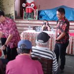 4 Tahun Kepemimpinan, Wali Kota Senduk Saluarkan Bantuan Buat Lansia di Kakaskasen Satu