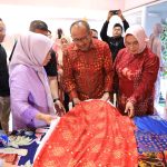 Pj Wali Kota Asripan Nani Resmikan Qim Bridal dan Zabay Batik Collection Serta Launching Batik Bermotif