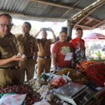 Pj Wali Kota Asripan Nani Meninjau Pasar Genggulang dan Pasar Poyowa Kecil