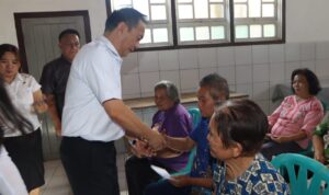 Terus Berlanjut Bantuan Sosial Insentif Pemkot Tomohon Kepada Lansia