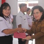 Pj Bupati Sangihe Rinny Tamuntuan Serahkan 118 SPMT