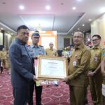 Wali Kota Asripan Nani Terima Penghargaan Kota Peduli HAM 2023