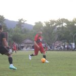 Asripan Nani Cetak Gol di Laga Persahabatan Sepak Bola Antara Pemkot Kotamobagu VS Pemkab Bolmut