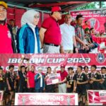 Bupati Bolmong Ir Limi Mokodompit Tutup Turnamen Sepakbola Ibolian CUP Tahun 2023