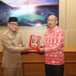 Didampingi Sejumlah Pimpinan OPD, Wali Kota Asripan Nani Kunker ke Pemkab Banyuwangi
