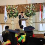 Wali Kota Asripan Nani Hadiri Wisuda Angkatan ke-1 Program Sarjana IAIK 2024