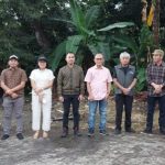 Tim Gabungan Tertibkan APK Pemilu 2024 di Empat Dapil Mitra