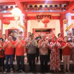 Pj Walikota Kotamobgu Hadiri Perayaan Tahun Baru Imlek 2575 di Klenteng Bersama Warga Tionghoa