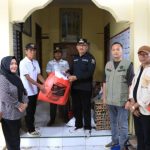 Wujud Kepedulian, Pemkot Kotamobagu Serahkan Bantuan Korban Banjir di Bolmut