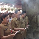 Walikota Tomohon Bersama Jajaran Hadiri Ibadah Penghiburan Almarhum Lurah Kamasi