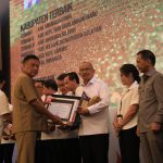Musrenbang RPJPD dan RKPD Provinsi Sulut 2025 Digelar, Wali Kota Asripan Nani Dianugerahi Penghargaan Oleh Gubernur