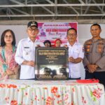 Pejabat Bupati Mitra Ronald Sorongan Resmikan Balai Kemasyarakatan Desa Borgo